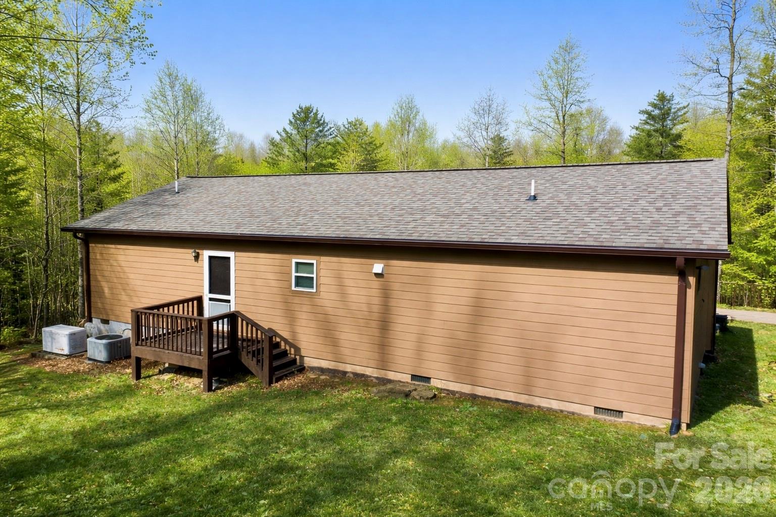 162 Sandstone Drive — Union Mills