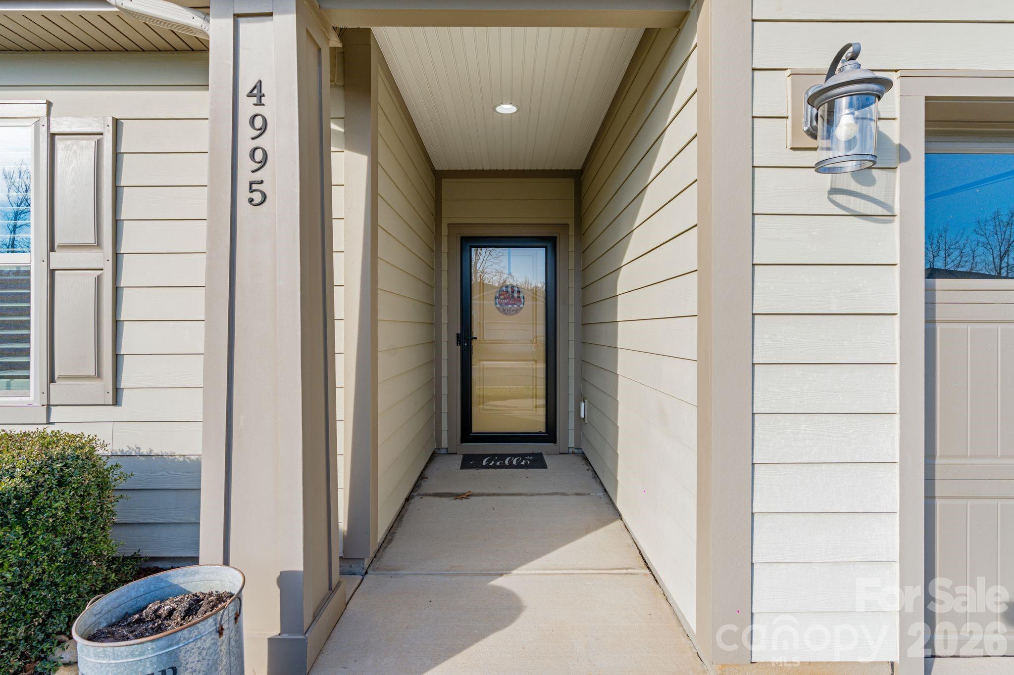 4995 Looking Glass Trail — Denver