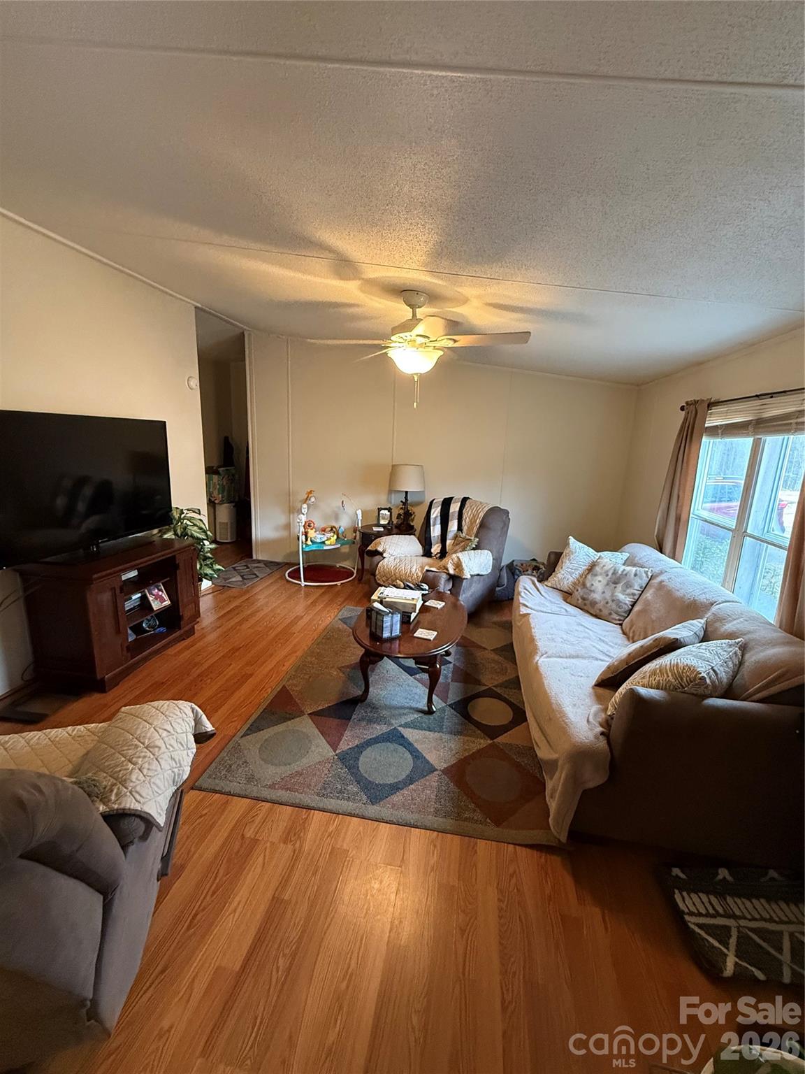 2423 Stones Throw Court — Lenoir