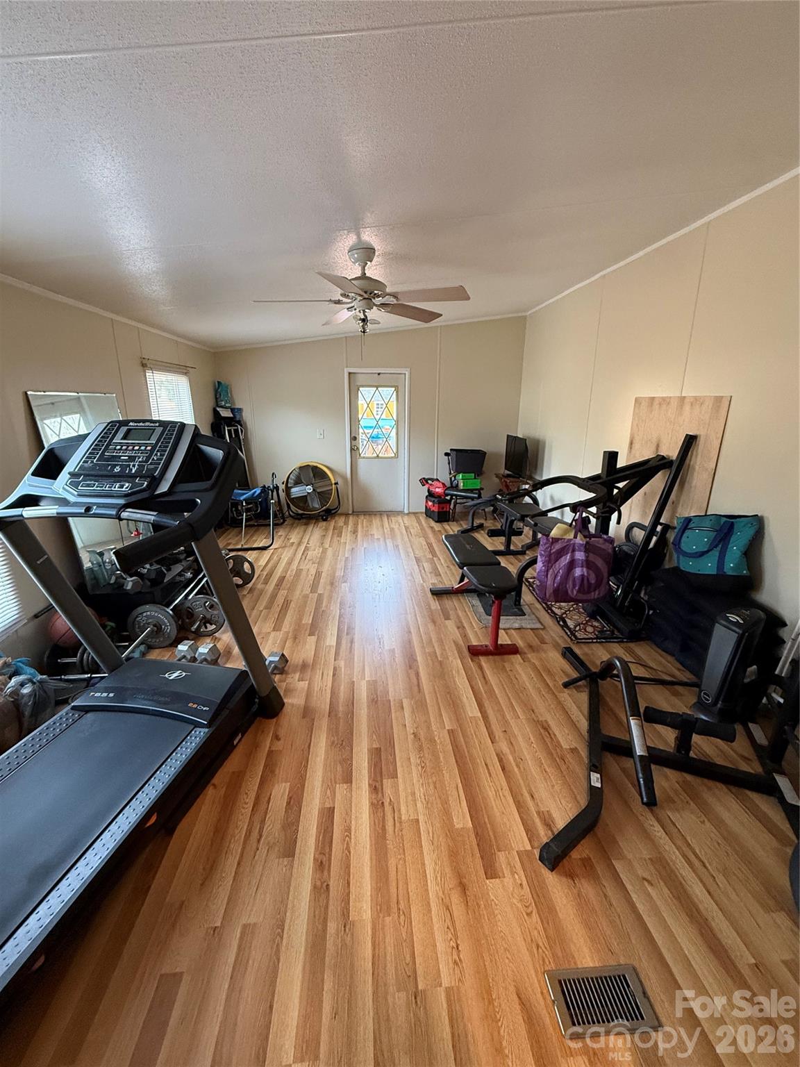 2423 Stones Throw Court — Lenoir