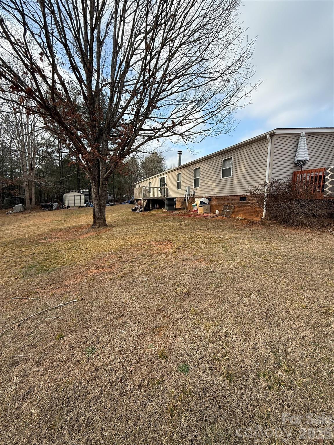 2423 Stones Throw Court — Lenoir