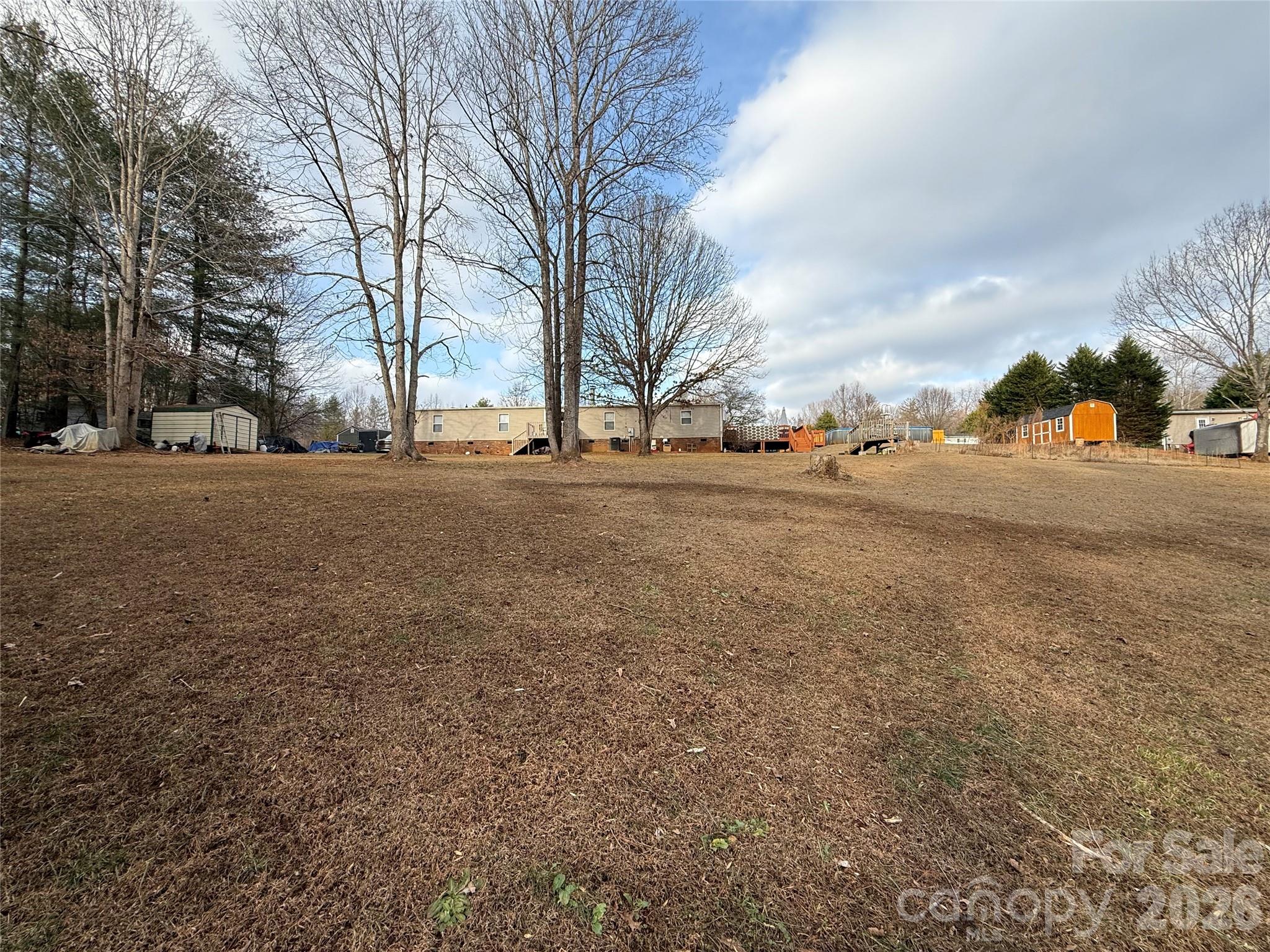 2423 Stones Throw Court — Lenoir