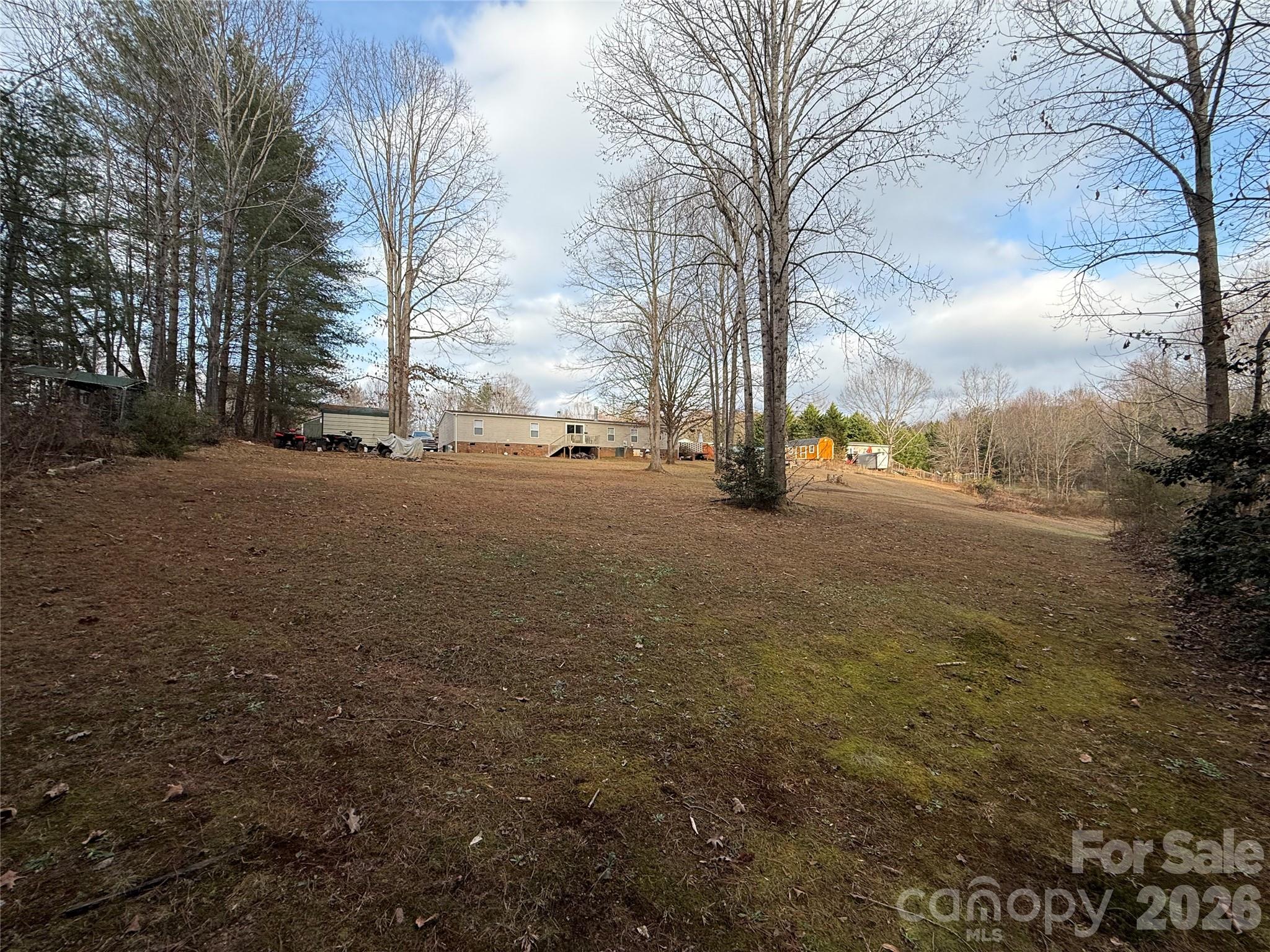 2423 Stones Throw Court — Lenoir