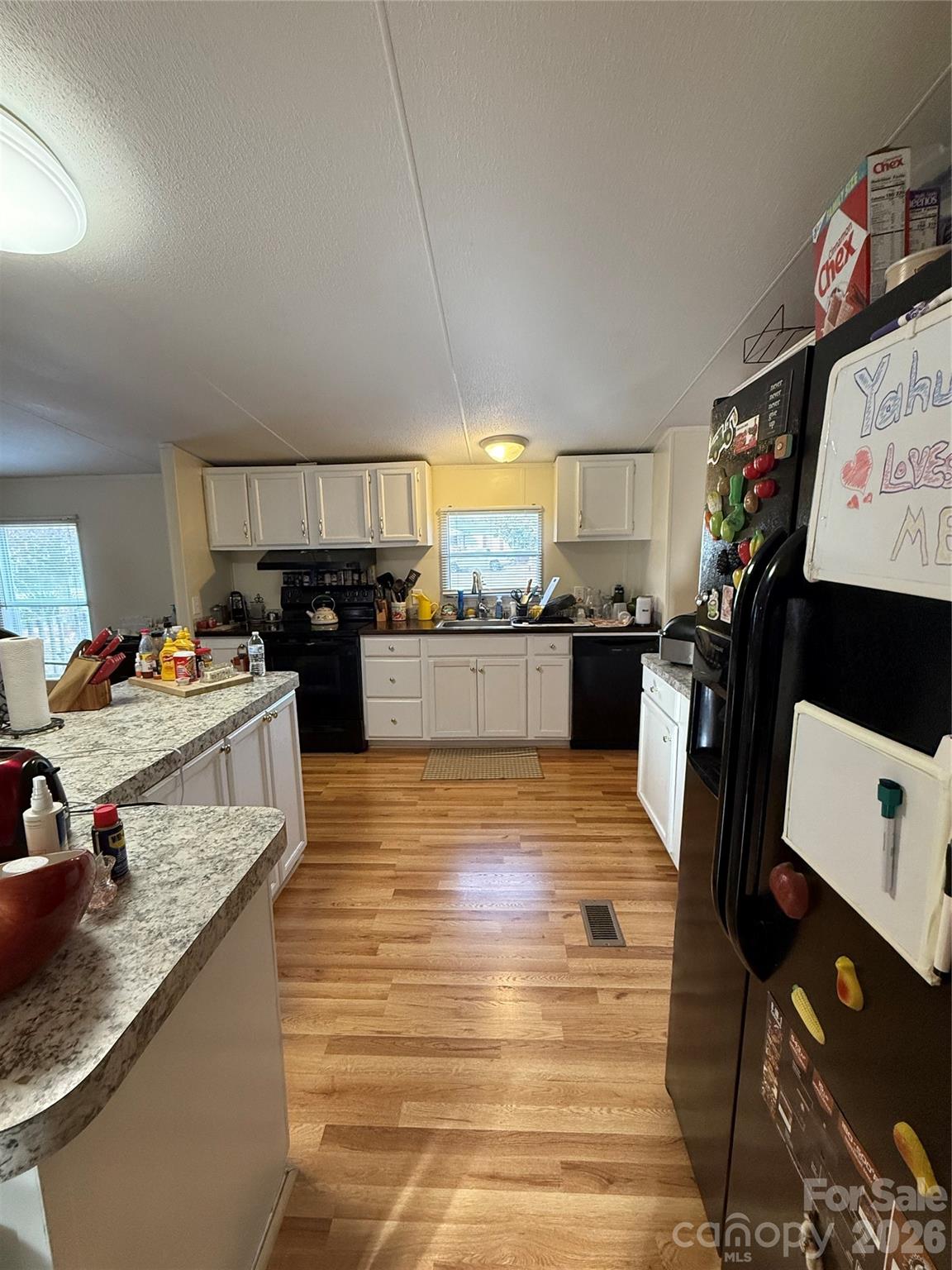 2423 Stones Throw Court — Lenoir
