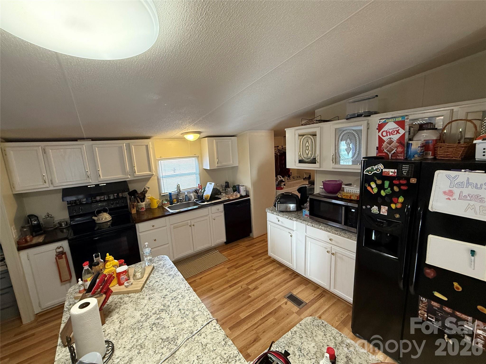 2423 Stones Throw Court — Lenoir