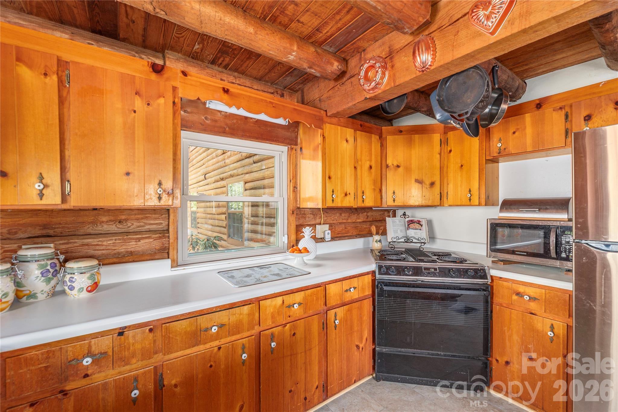 393 Carver Mountain Valley — Sylva