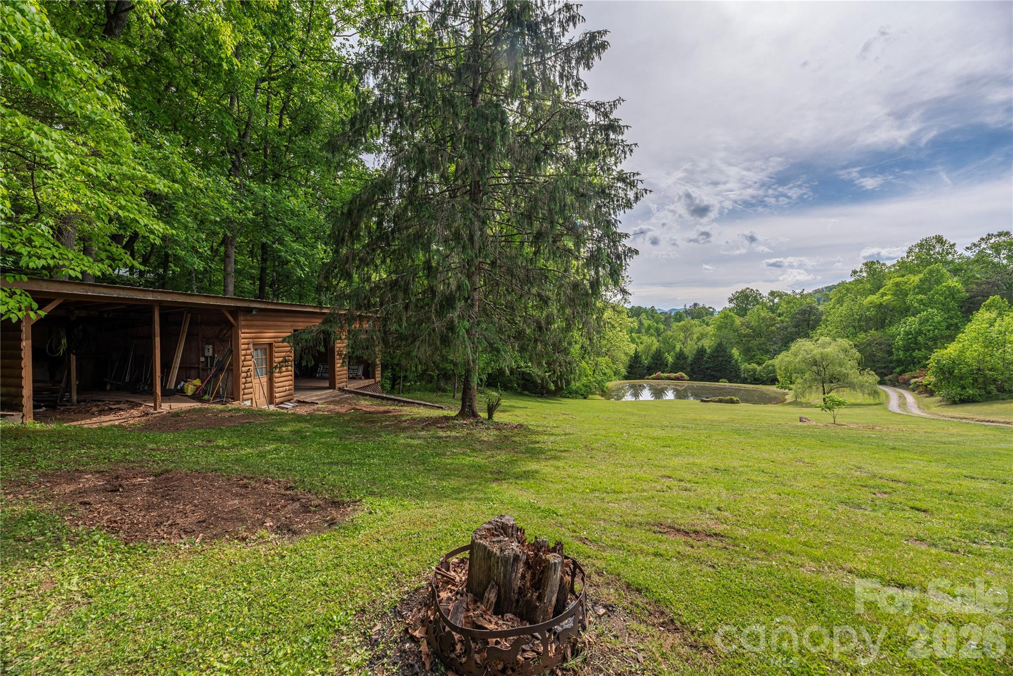 393 Carver Mountain Valley — Sylva