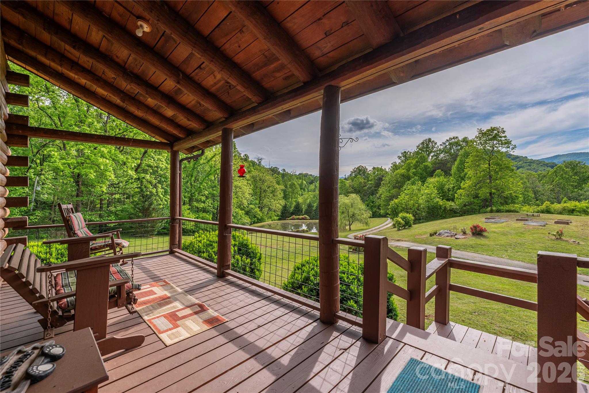 393 Carver Mountain Valley — Sylva