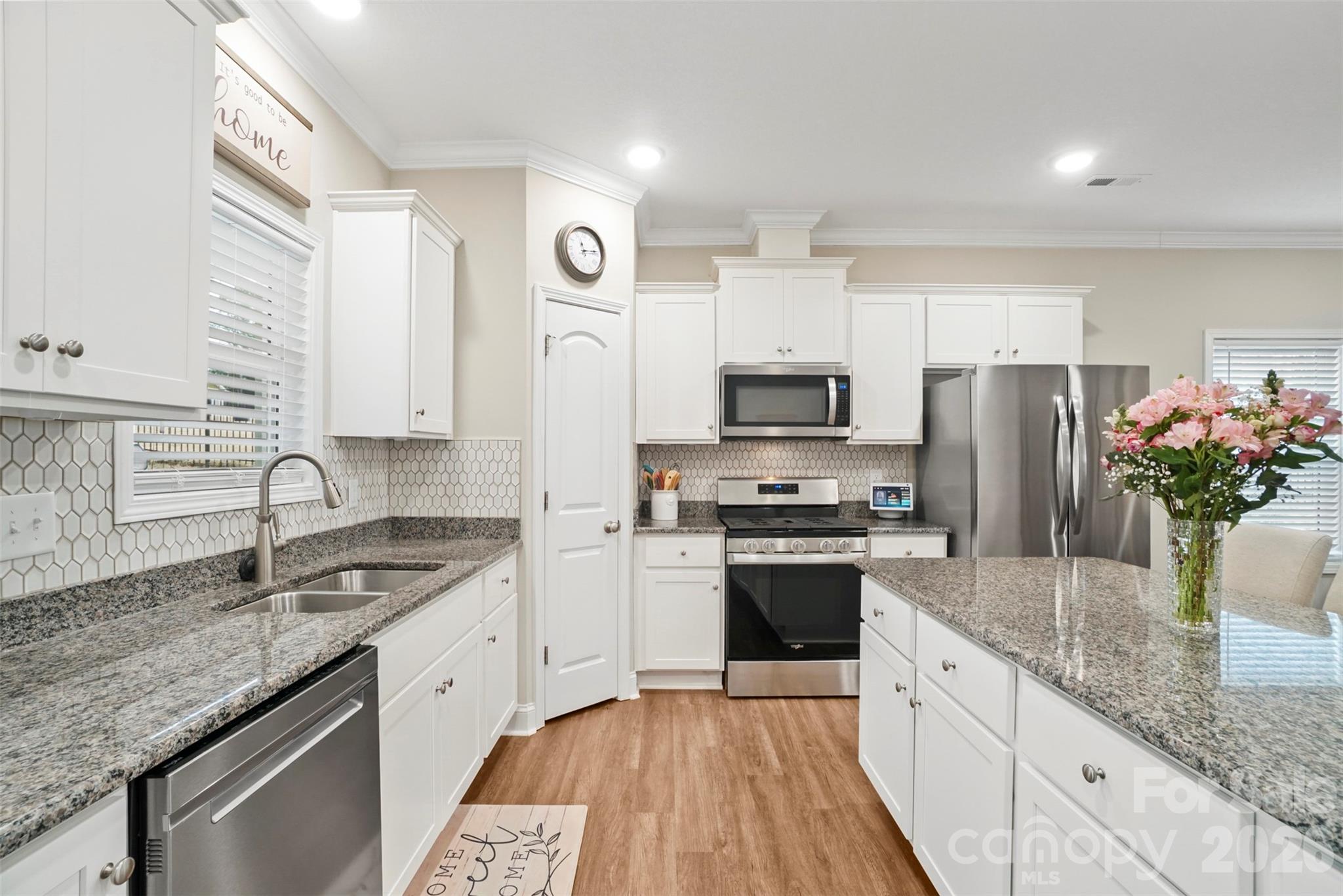 11249 Island VIew Lane — Lancaster
