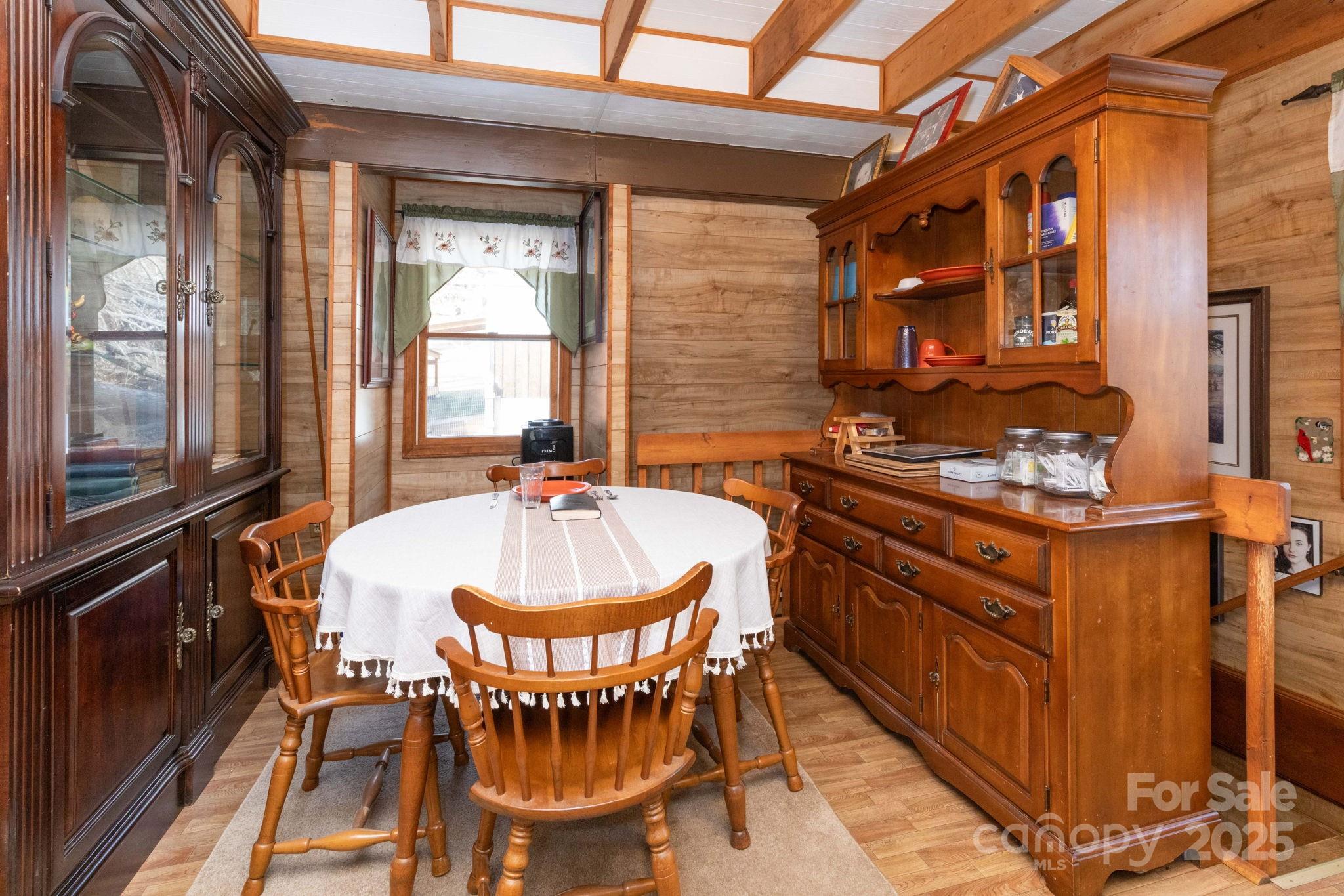 1010 amd 1014 Melton Branch Road — Bakersville