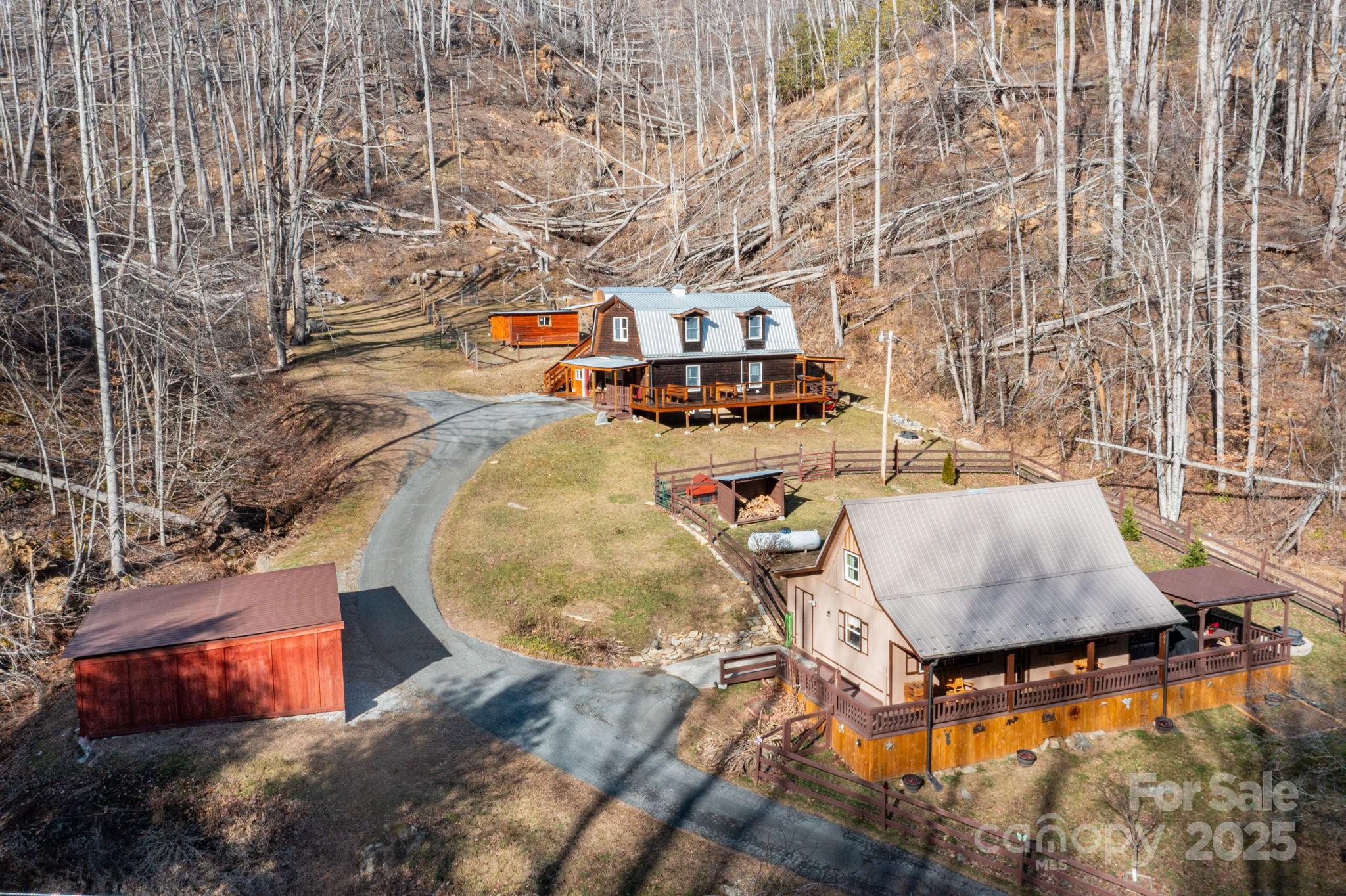 1010 amd 1014 Melton Branch Road — Bakersville