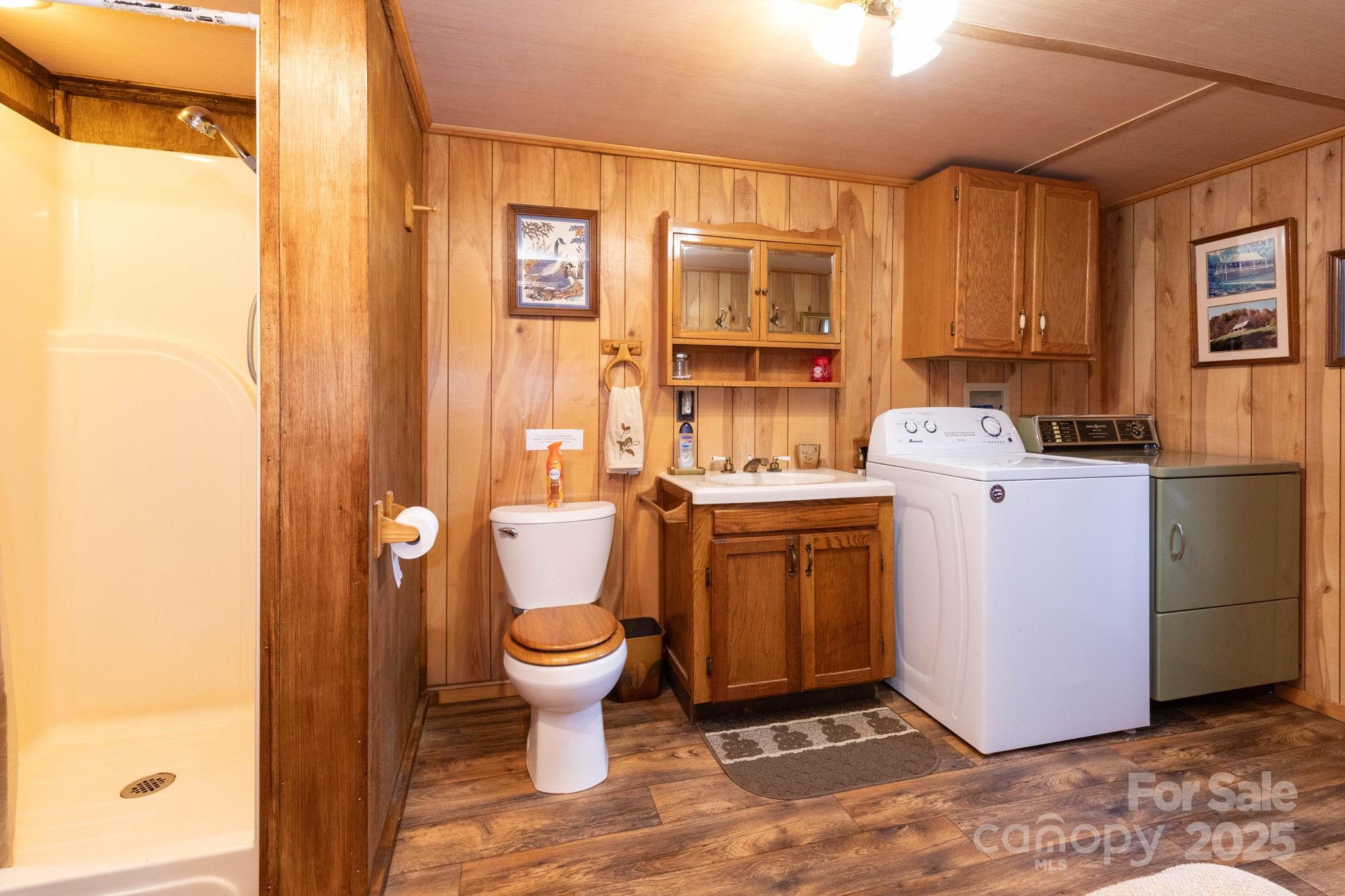 1010 amd 1014 Melton Branch Road — Bakersville