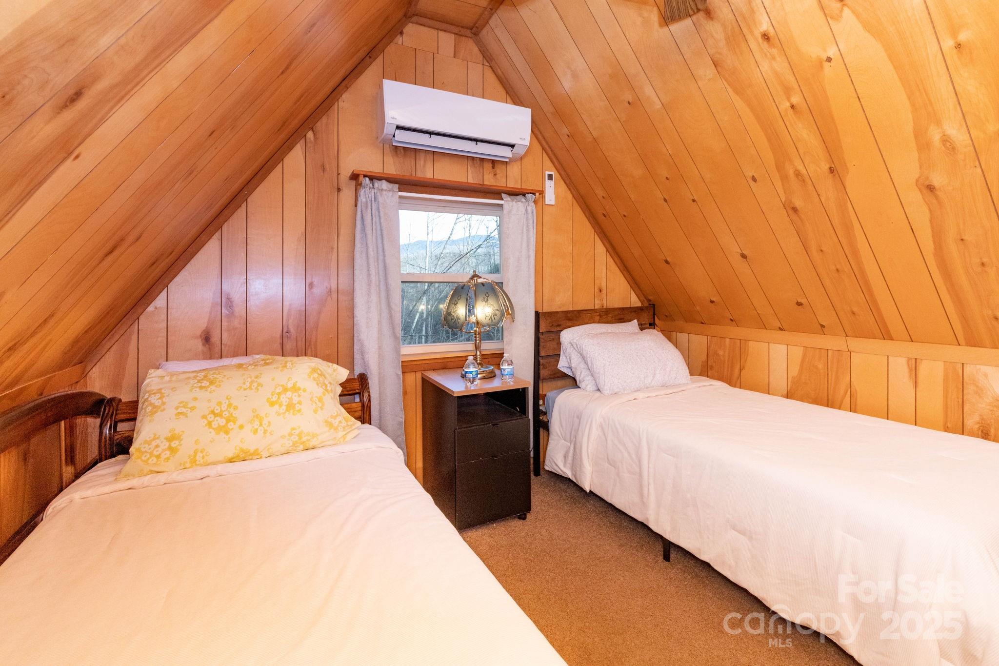 1010 amd 1014 Melton Branch Road — Bakersville