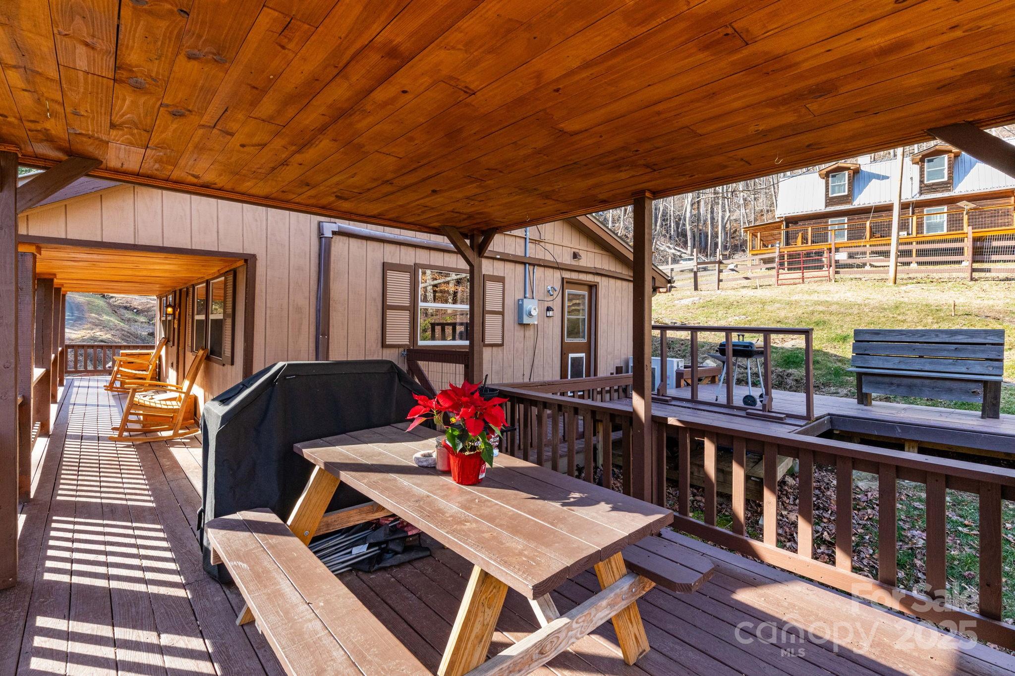 1010 amd 1014 Melton Branch Road — Bakersville