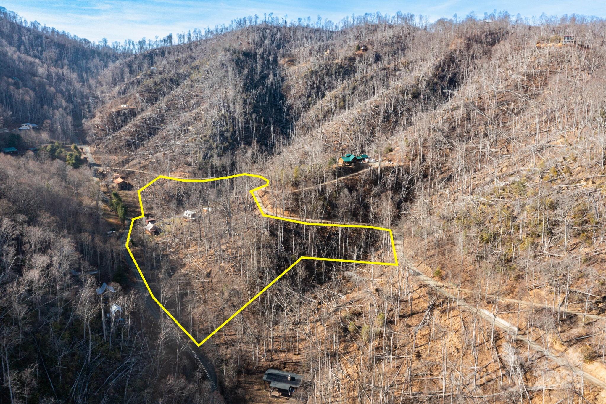 1010 amd 1014 Melton Branch Road — Bakersville