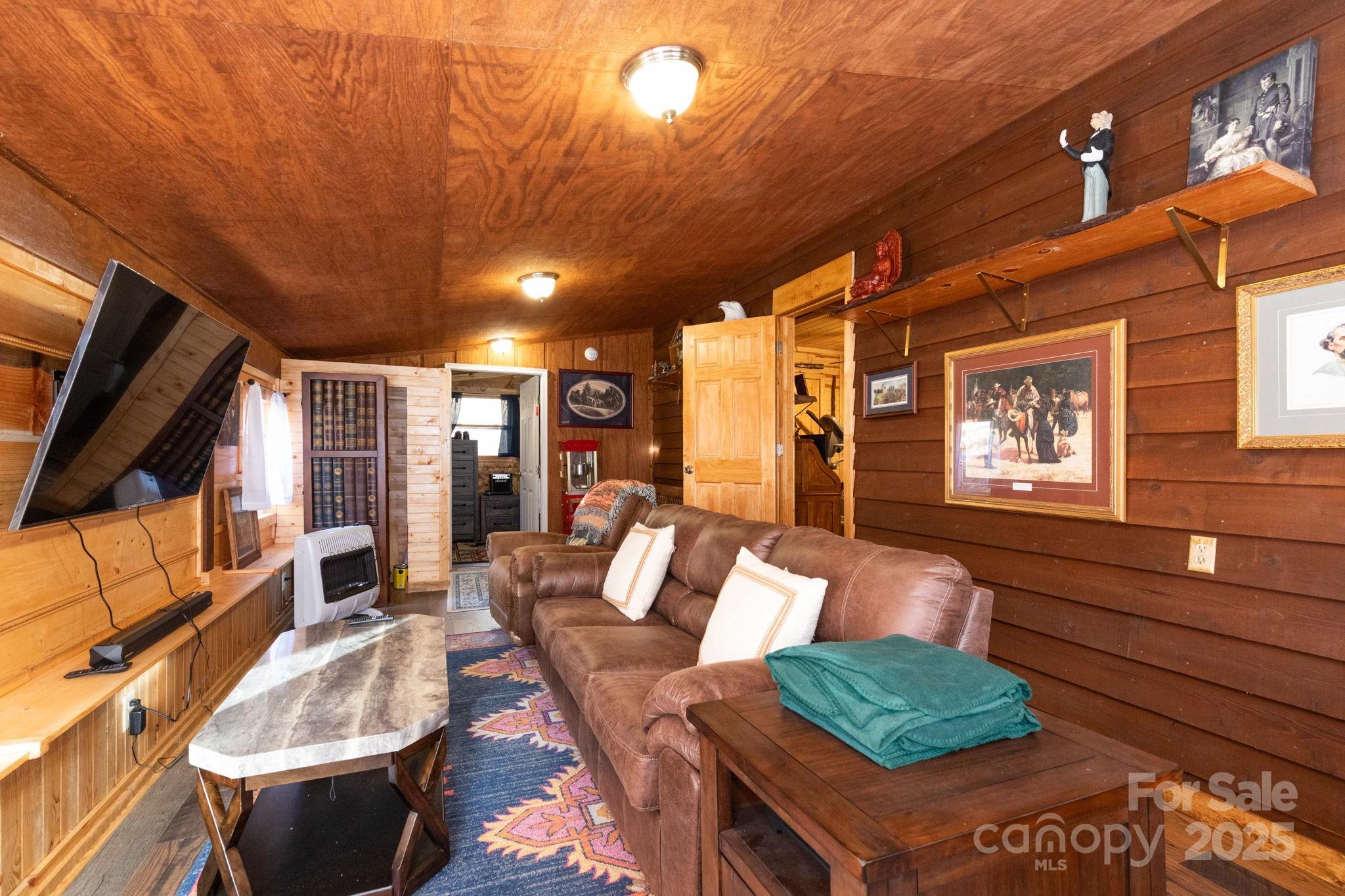 1010 amd 1014 Melton Branch Road — Bakersville