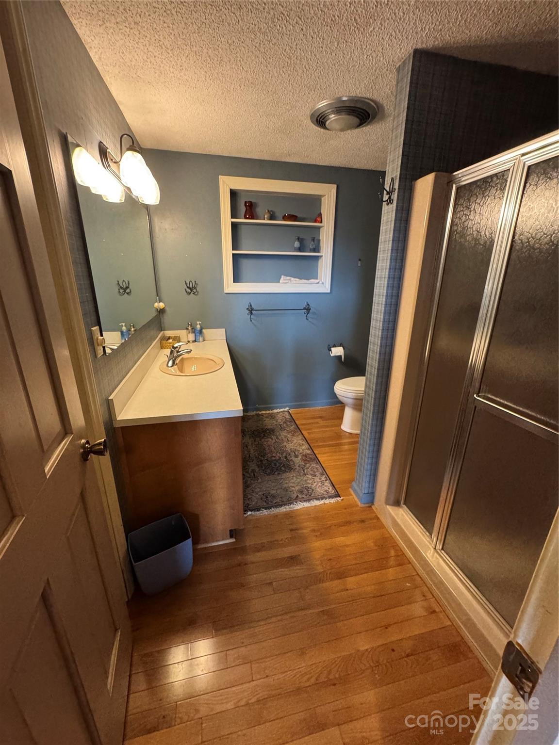 160 Crestwood Circle — Newland
