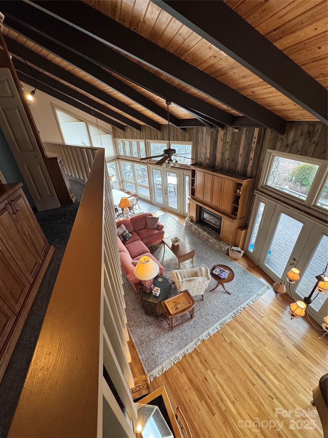 160 Crestwood Circle — Newland