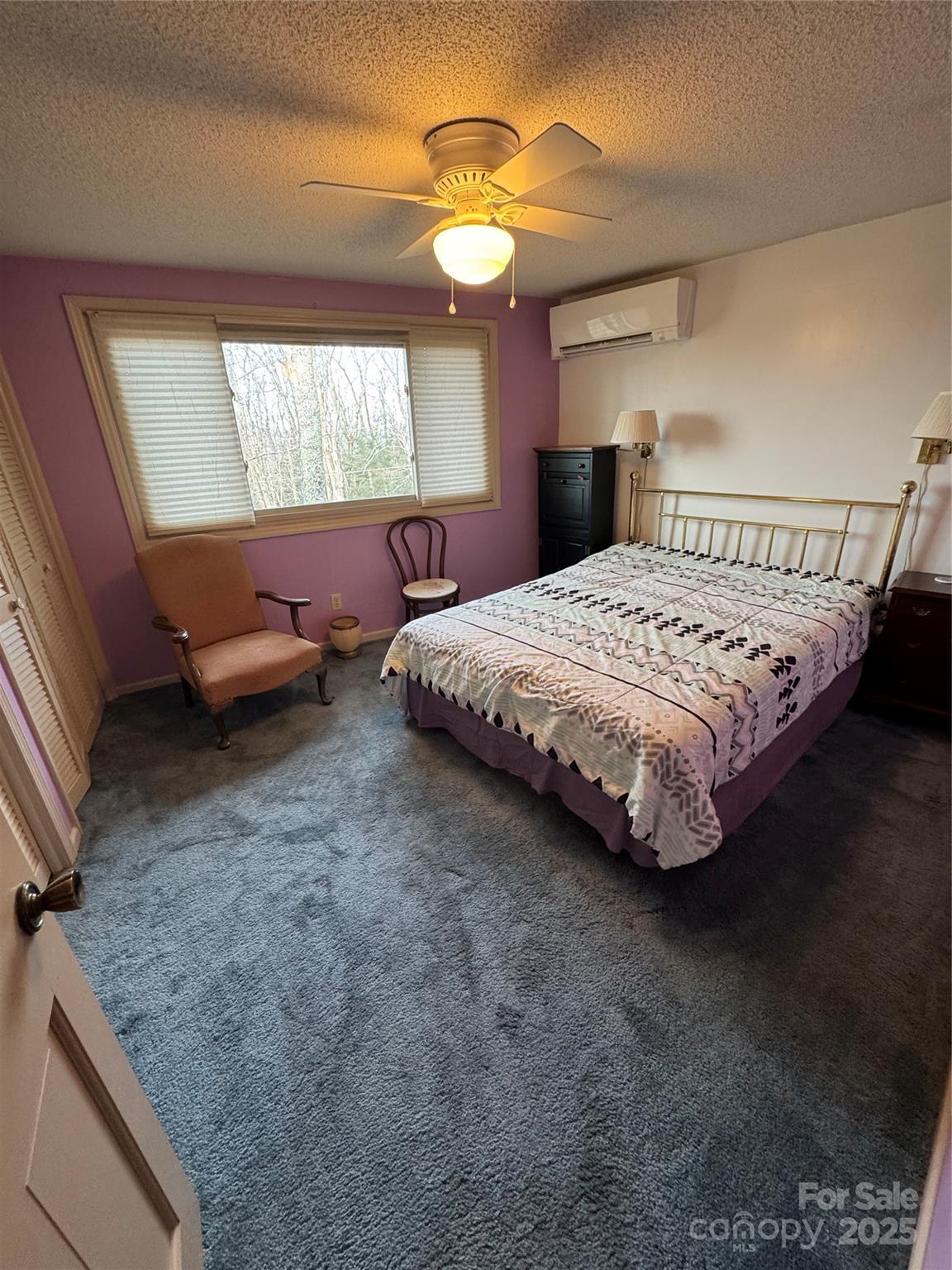 160 Crestwood Circle — Newland