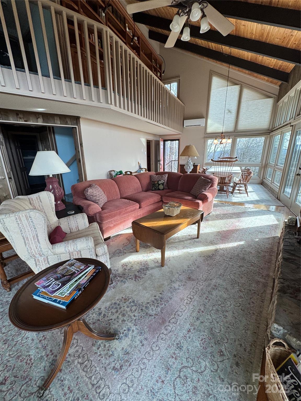 160 Crestwood Circle — Newland