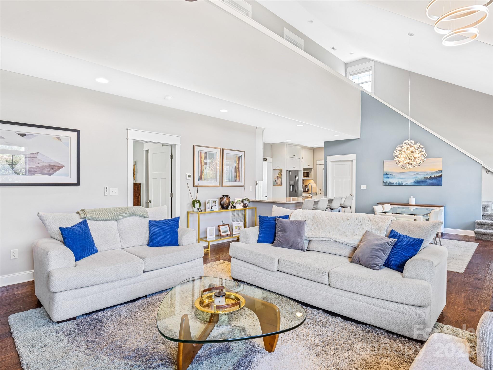 10 Warbler Drive — Fletcher