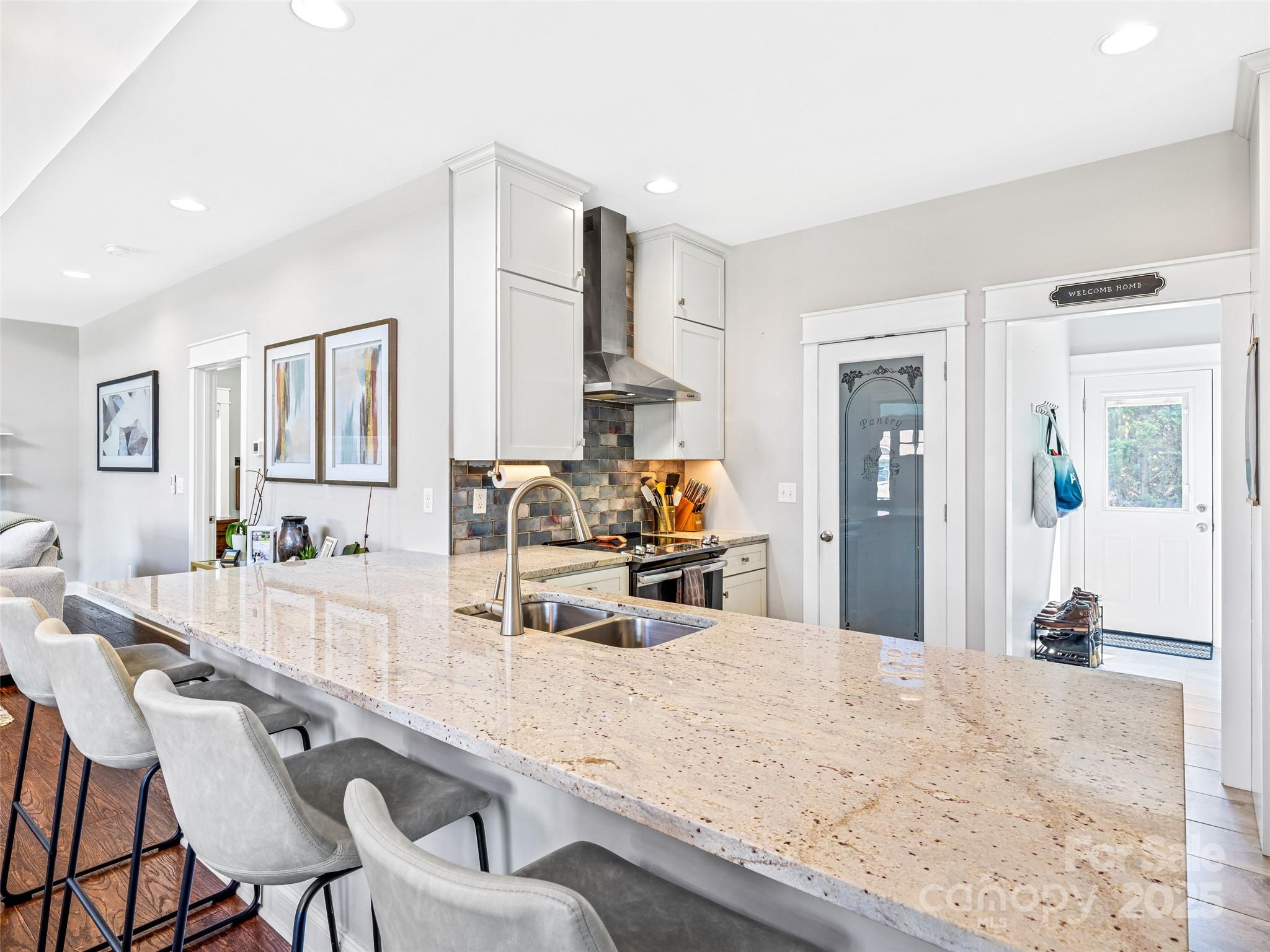 10 Warbler Drive — Fletcher