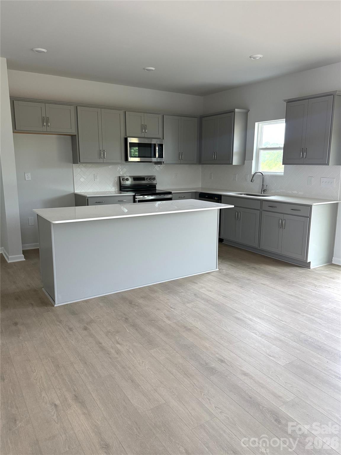 1631 Piper Creek Avenue — Newton