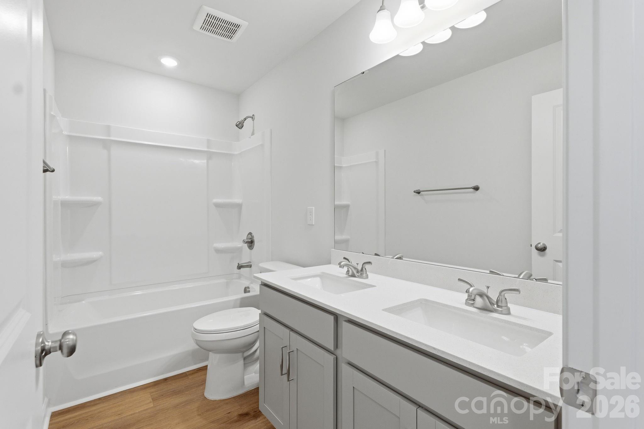 1641 Piper Creek Avenue — Newton