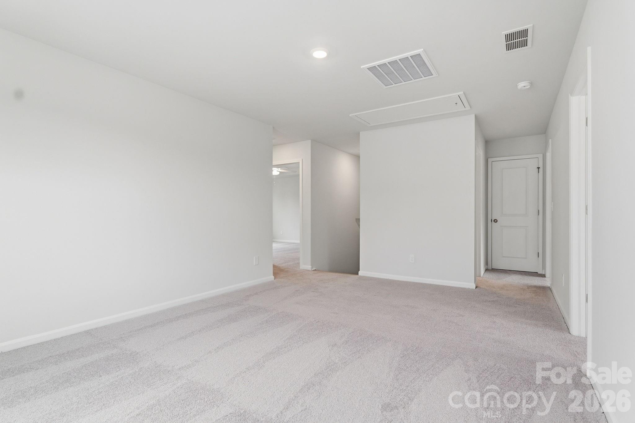 940 Leyna Court — Newton