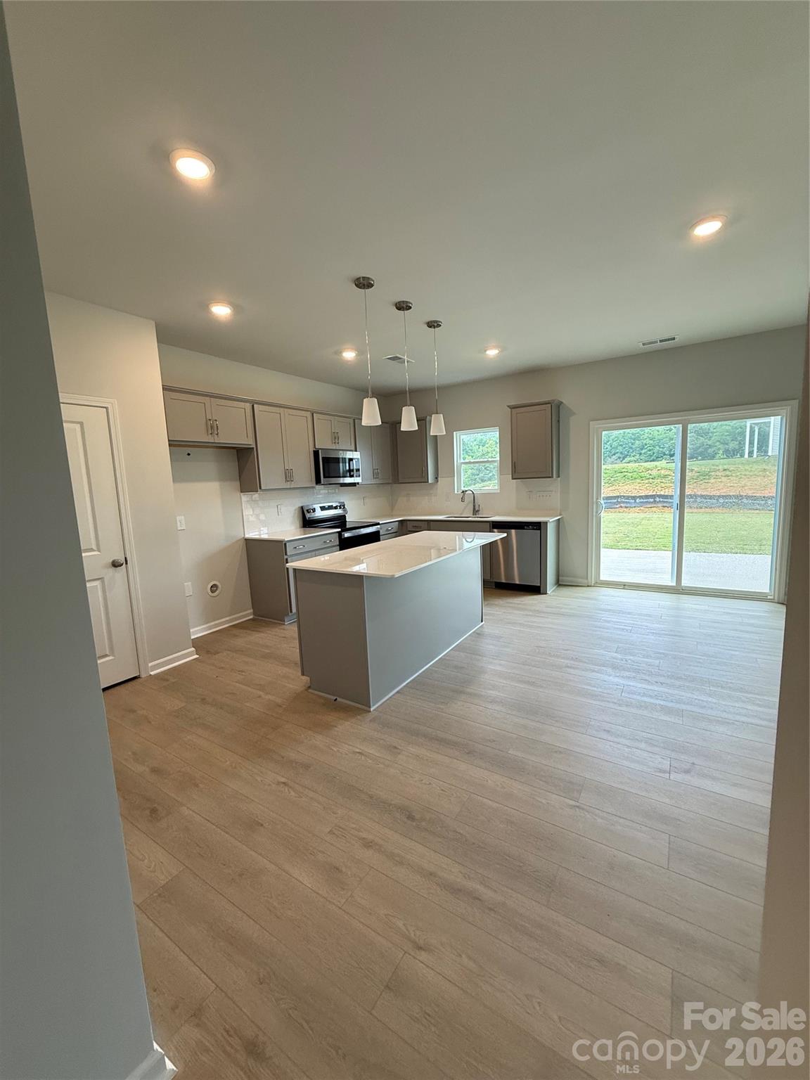 940 Leyna Court — Newton