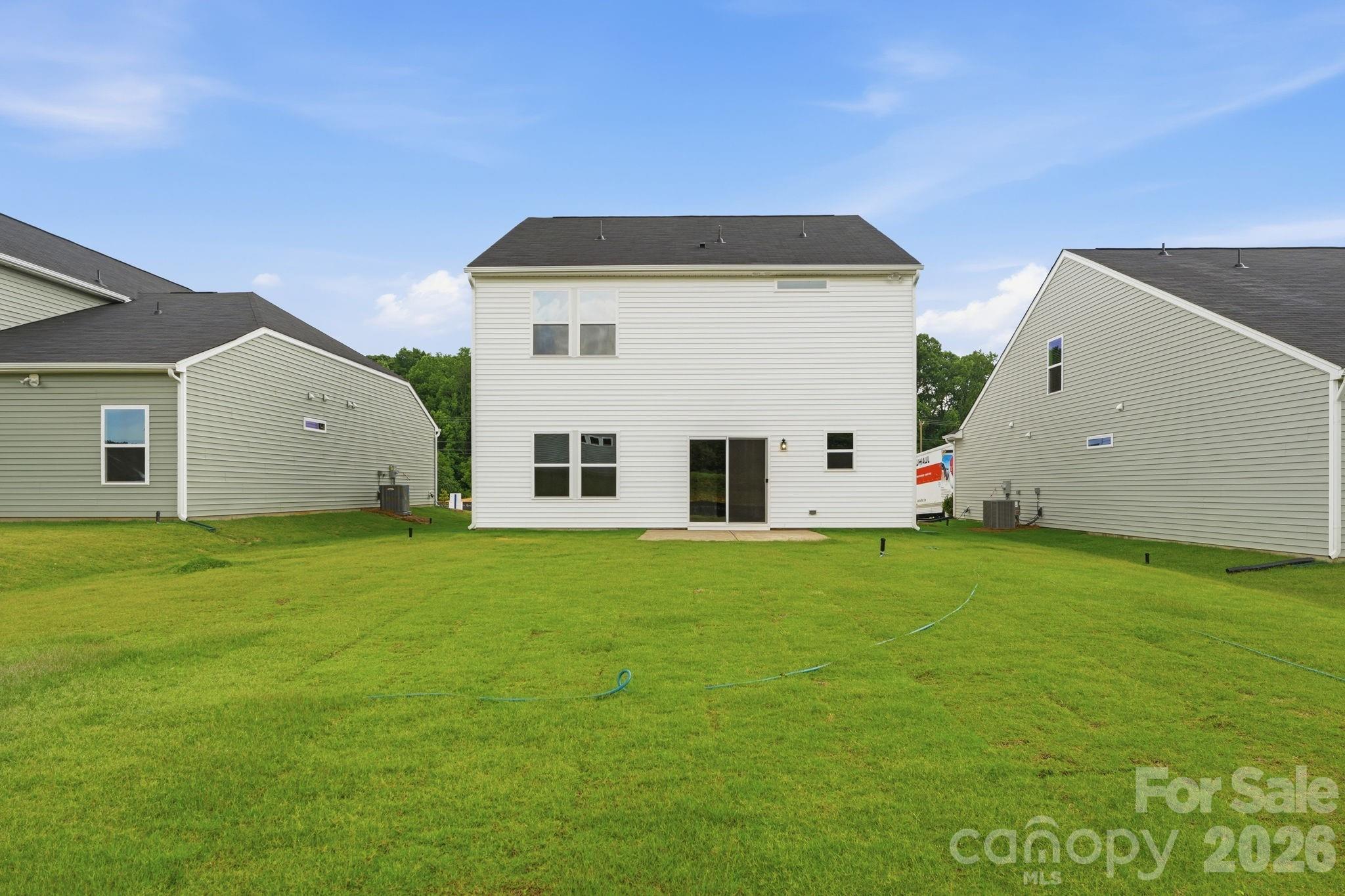 940 Leyna Court — Newton