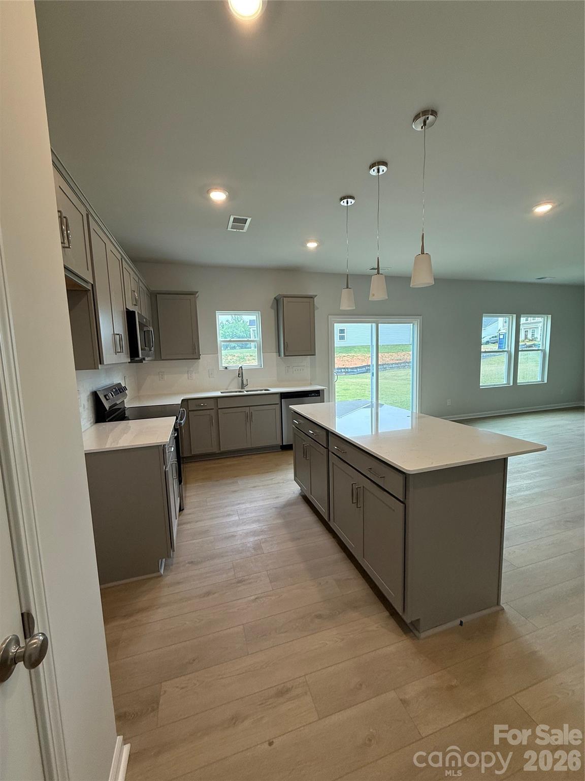 940 Leyna Court — Newton