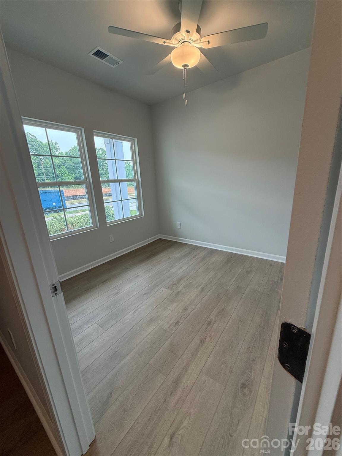 940 Leyna Court — Newton