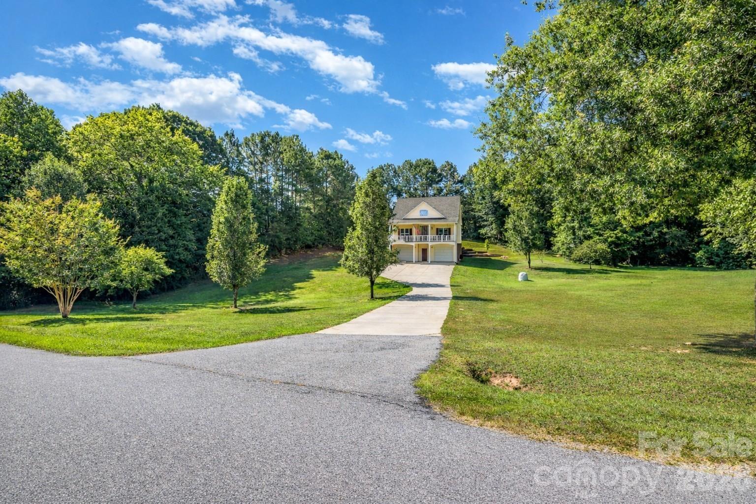 556 Peaceful Creek Drive — York