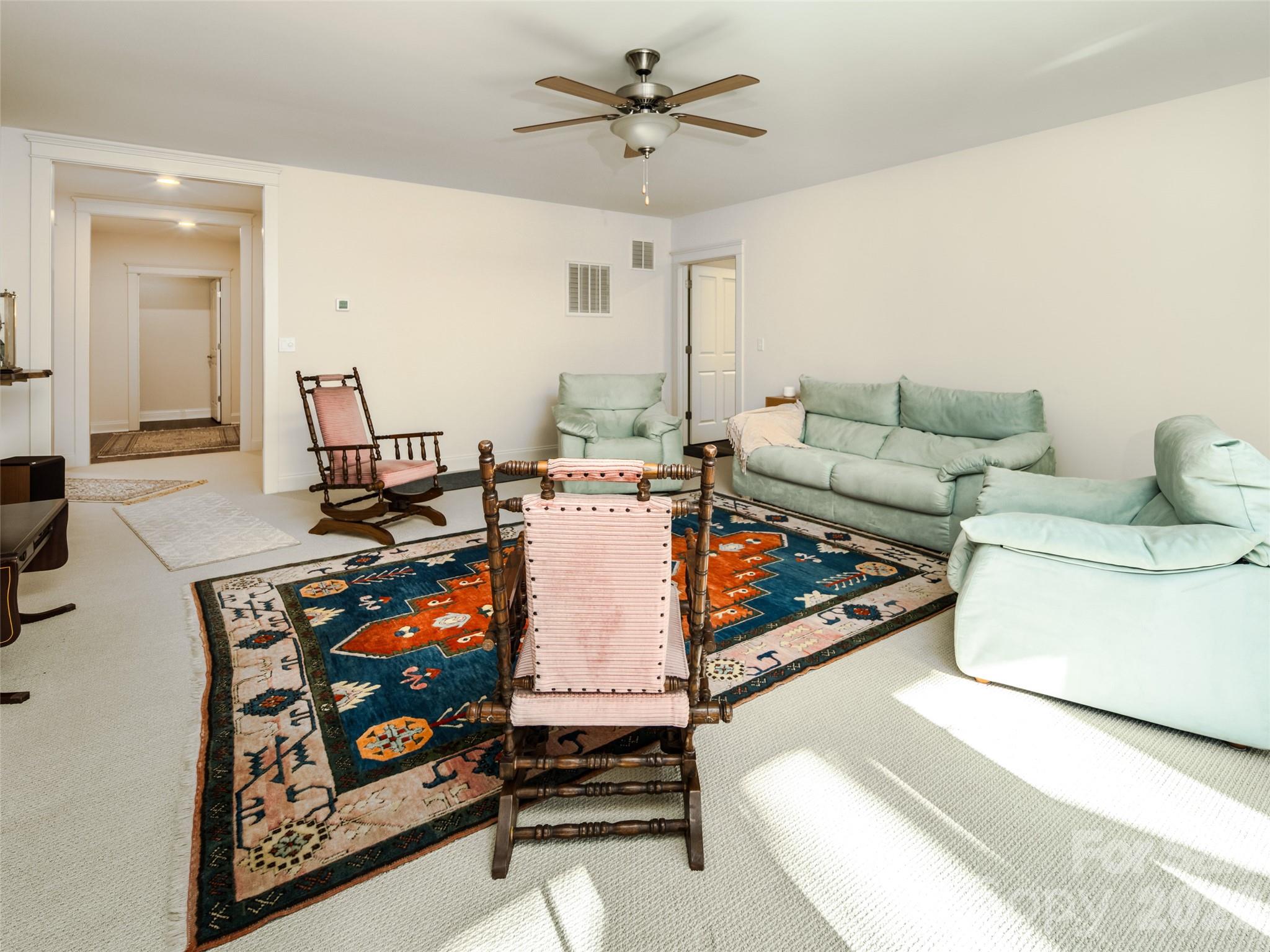 123 Orvis Stone Circle — Biltmore Lake