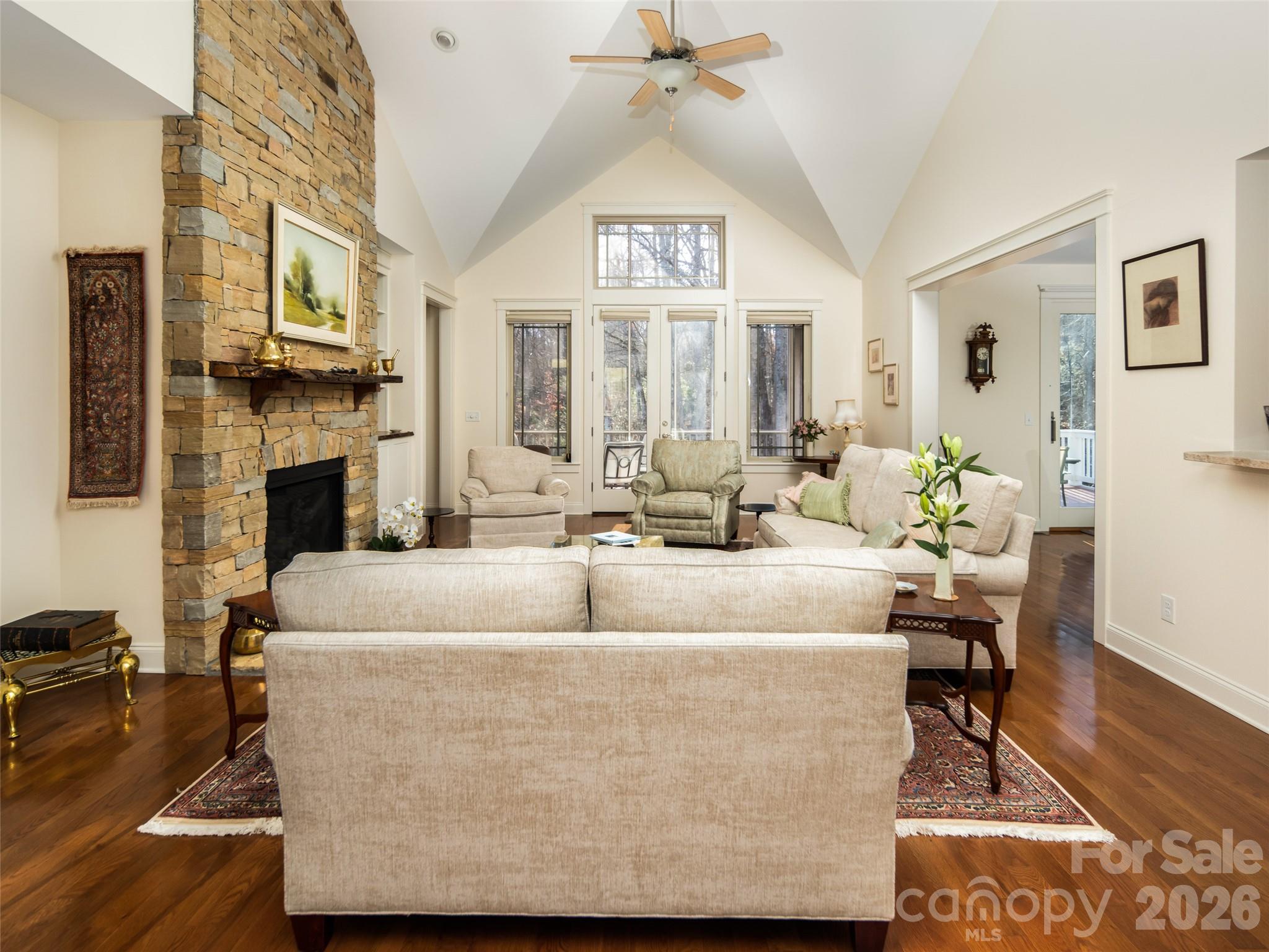 123 Orvis Stone Circle — Biltmore Lake