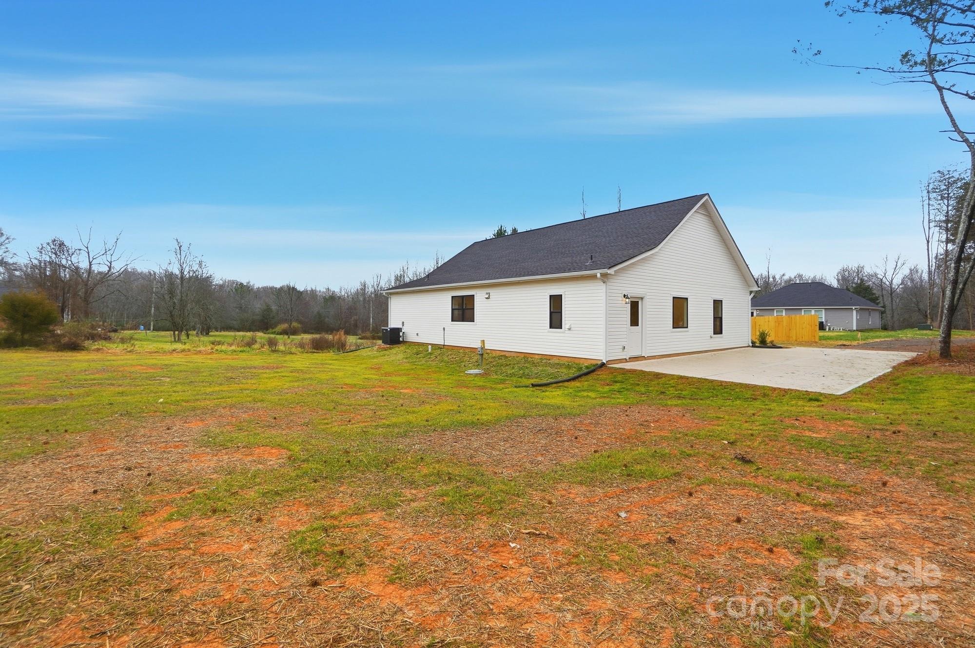 124 Rollingbrook Road — Kings Mountain