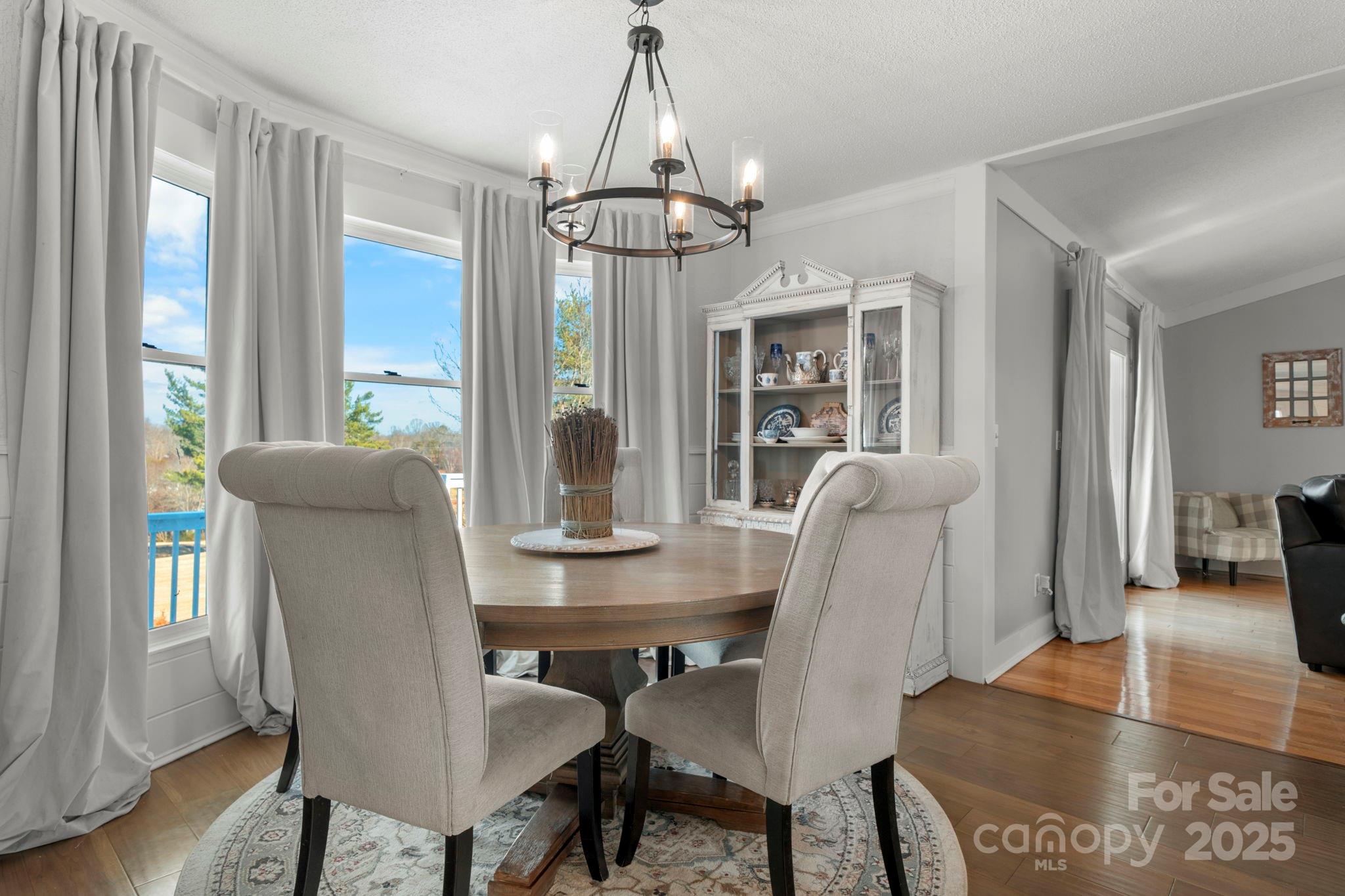 20 Meandering Way — Granite Falls