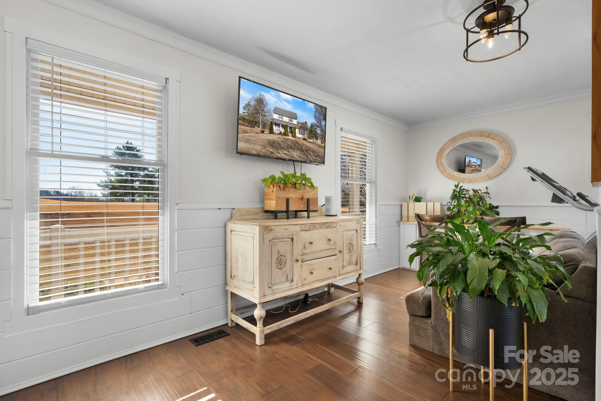 20 Meandering Way — Granite Falls