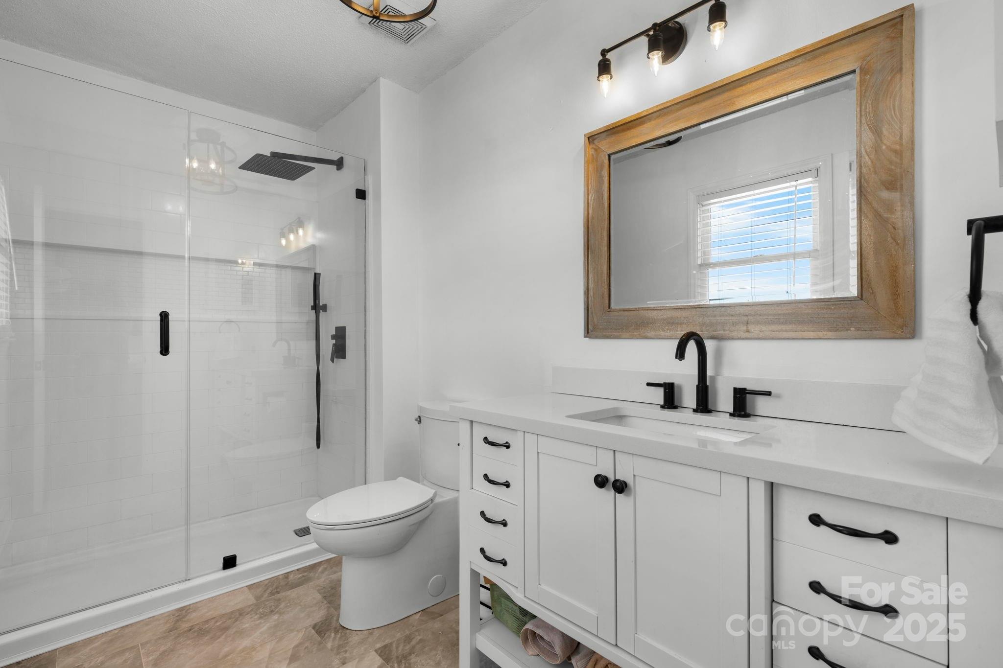 20 Meandering Way — Granite Falls