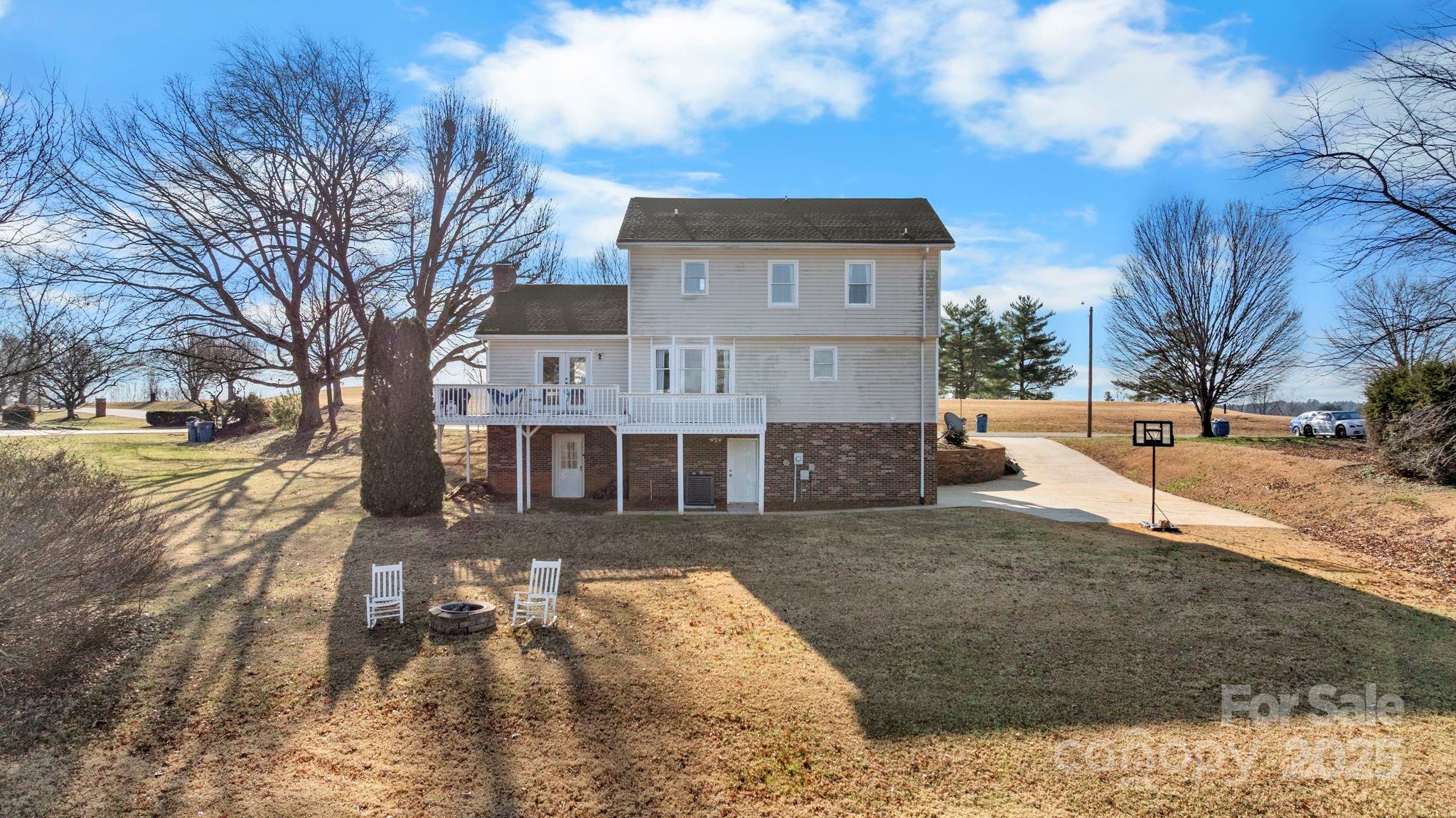 20 Meandering Way — Granite Falls