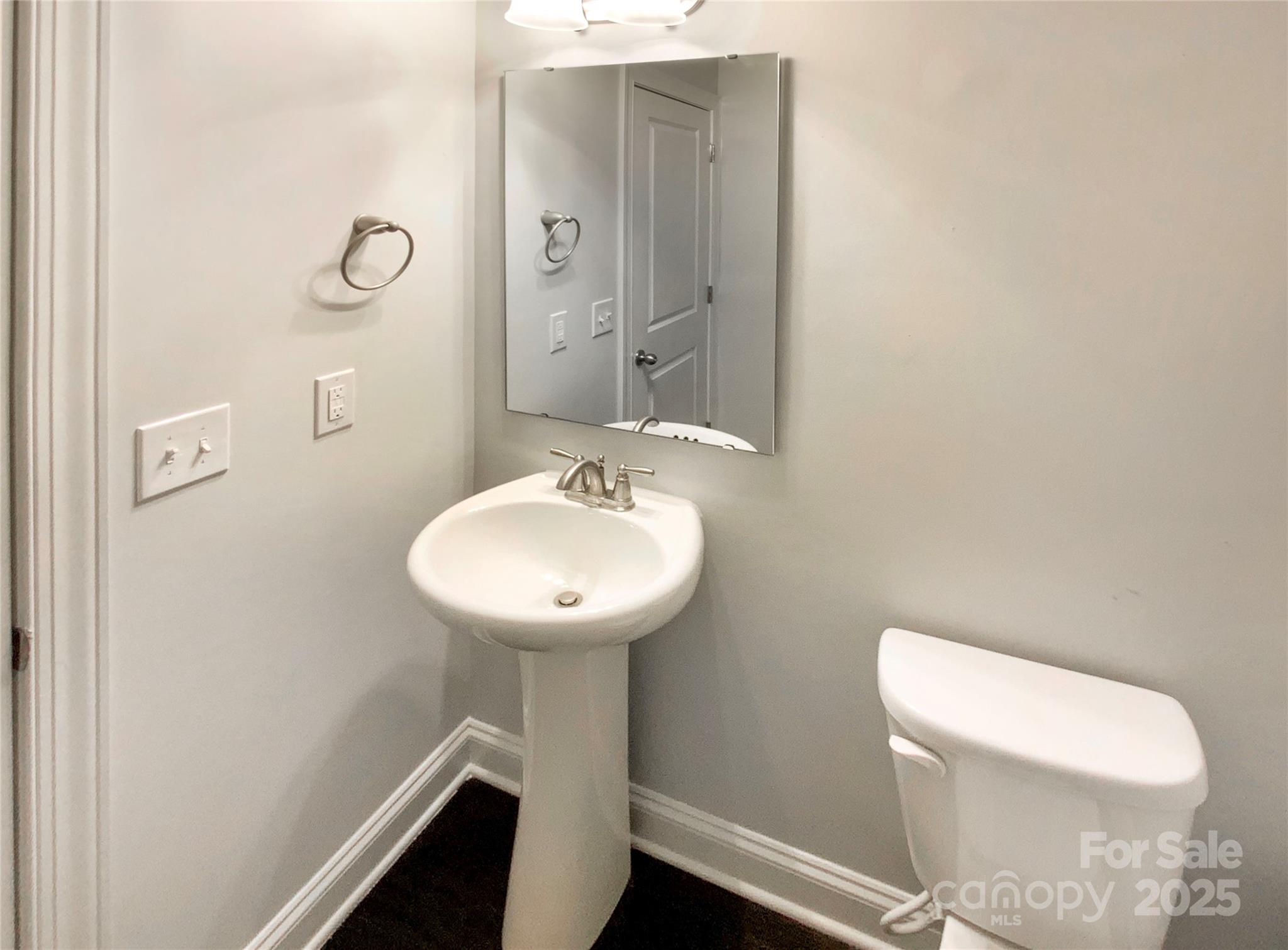 2811 Iveywood Drive — Monroe