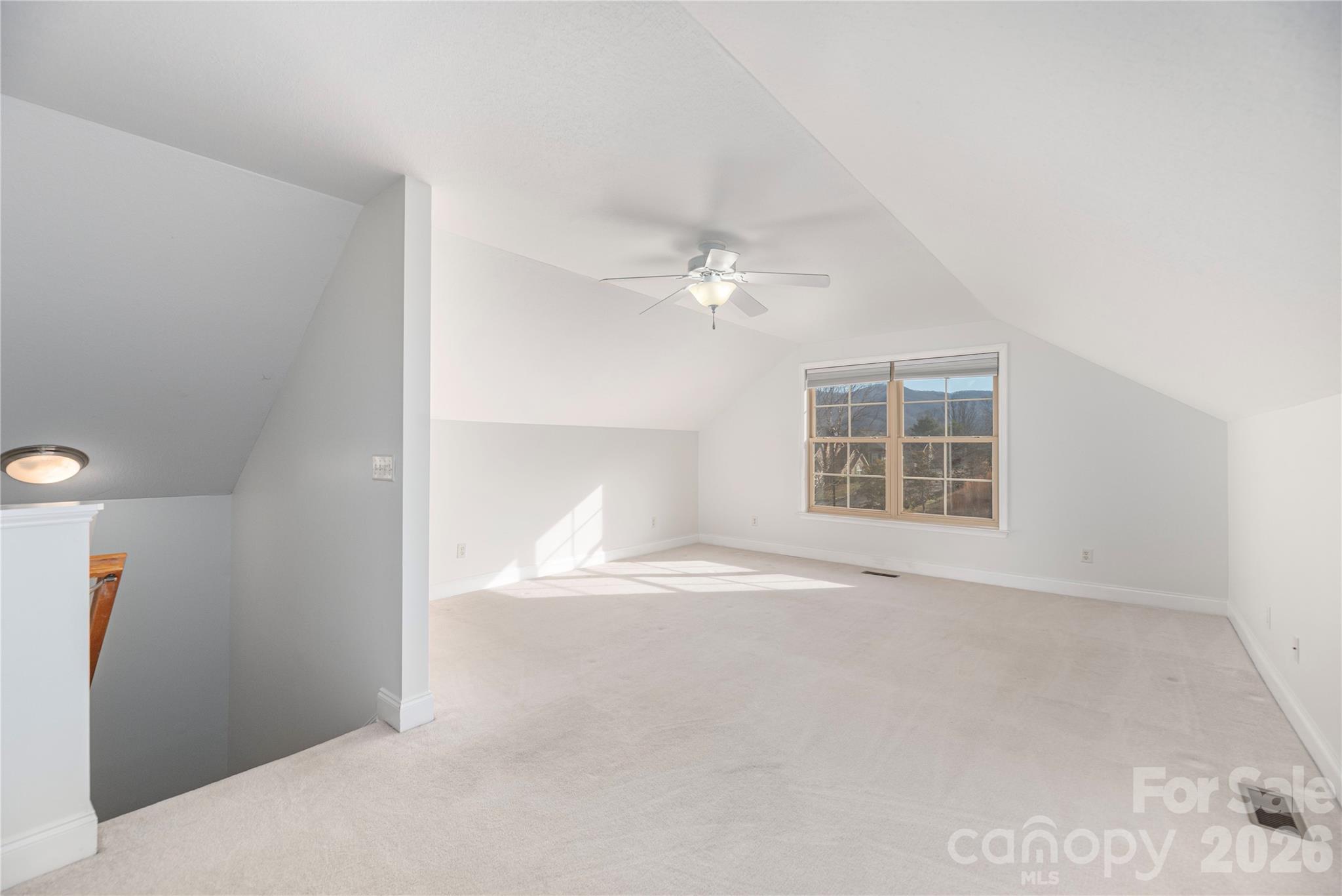 122 Outlook Circle — Swannanoa