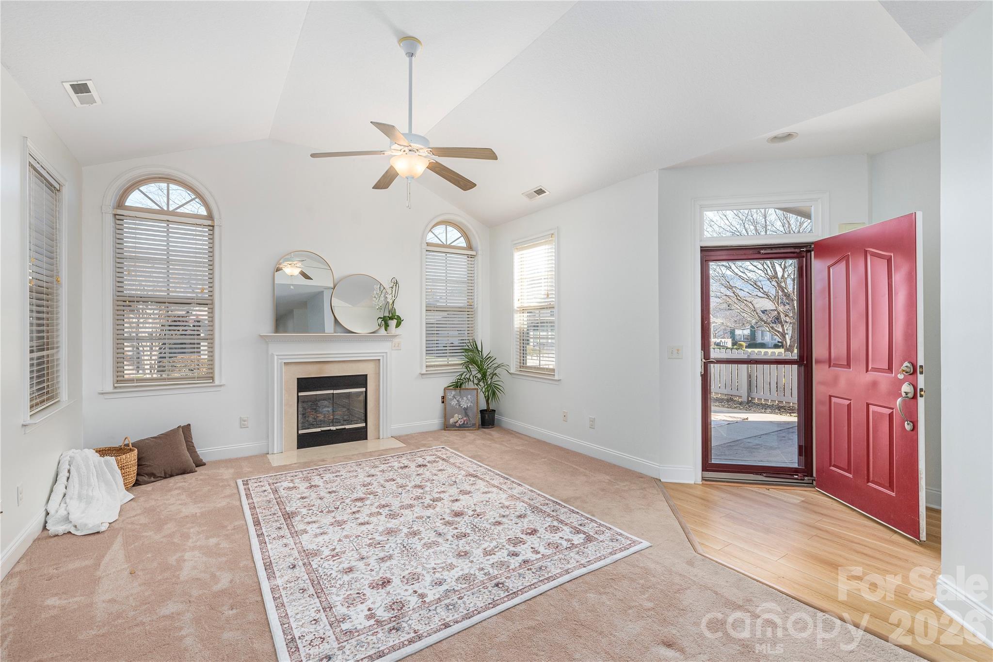 122 Outlook Circle — Swannanoa