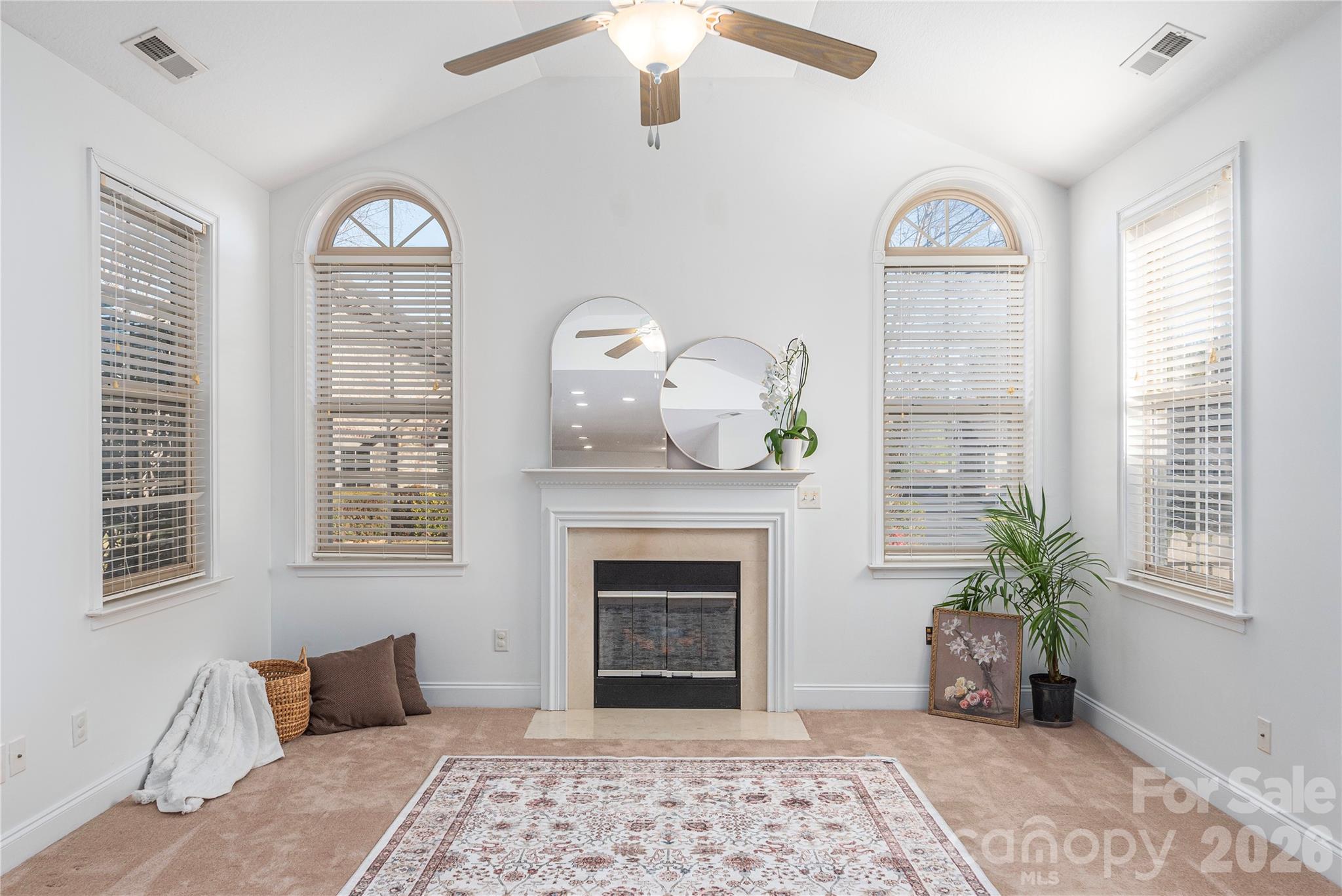 122 Outlook Circle — Swannanoa