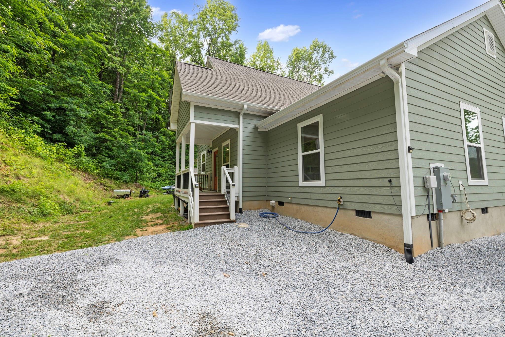 771 Sally Gap Road — Old Fort