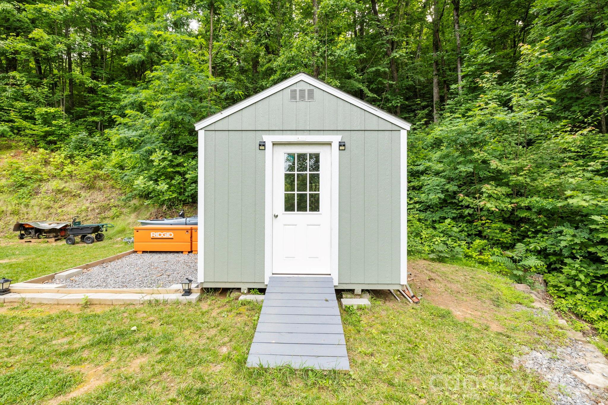 771 Sally Gap Road — Old Fort