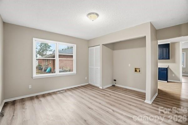 5326 Dolphin Lane — Charlotte