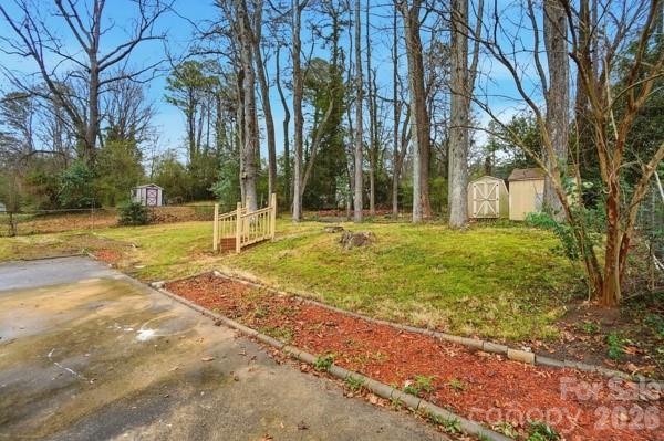 5326 Dolphin Lane — Charlotte