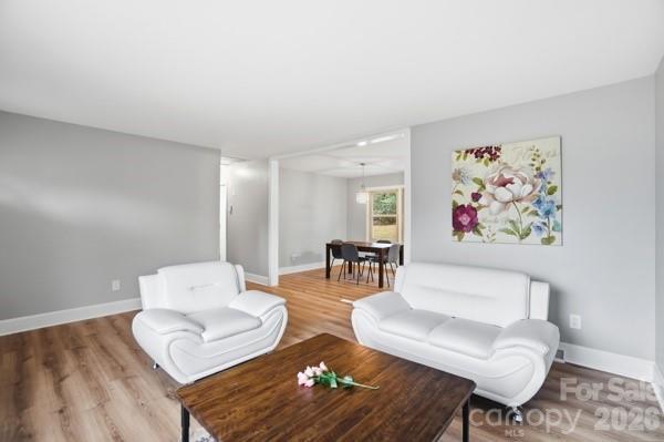 5326 Dolphin Lane — Charlotte